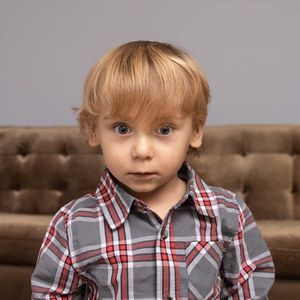 Meet your Posher, Dakota